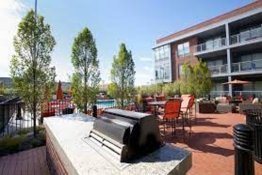 - AvenueWest Phoenix