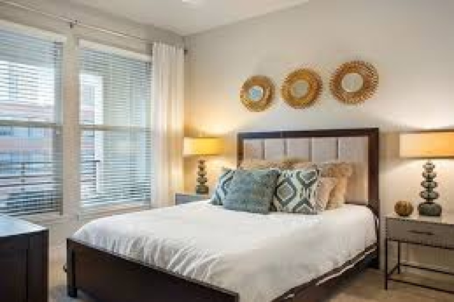 - AvenueWest Phoenix