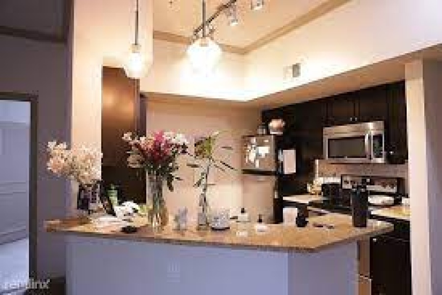 - AvenueWest Phoenix