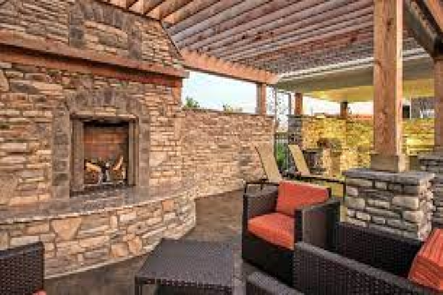 - AvenueWest Phoenix