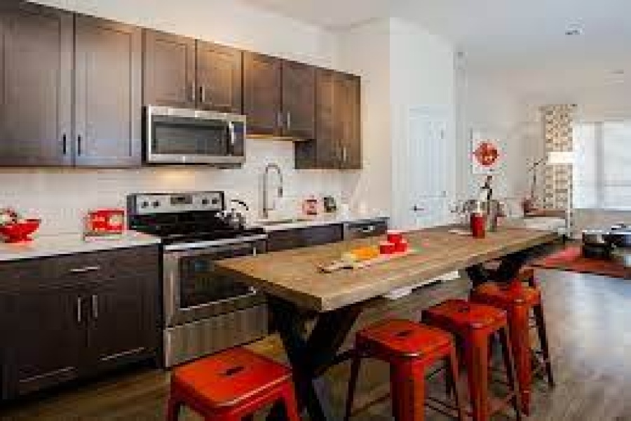 - AvenueWest Phoenix