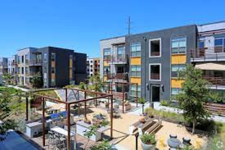 - AvenueWest Phoenix